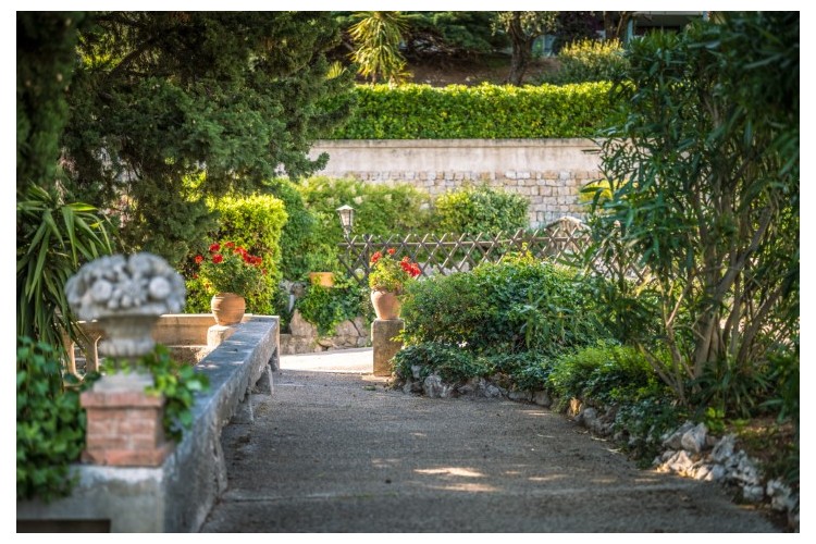 Grasse Club 3* en Chambre individuelle SANS SUPPLEMENT